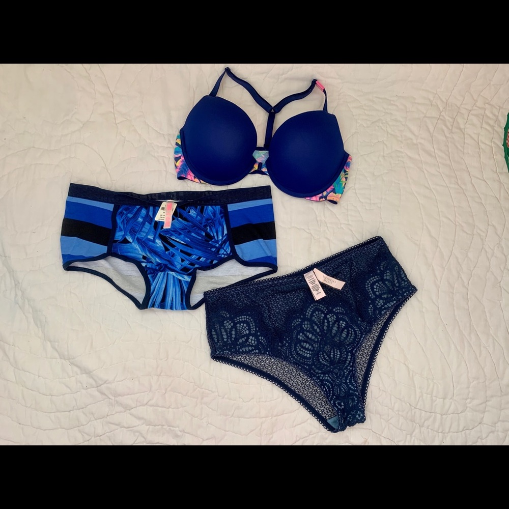 NWT Victoria’s Secret bra and panty set